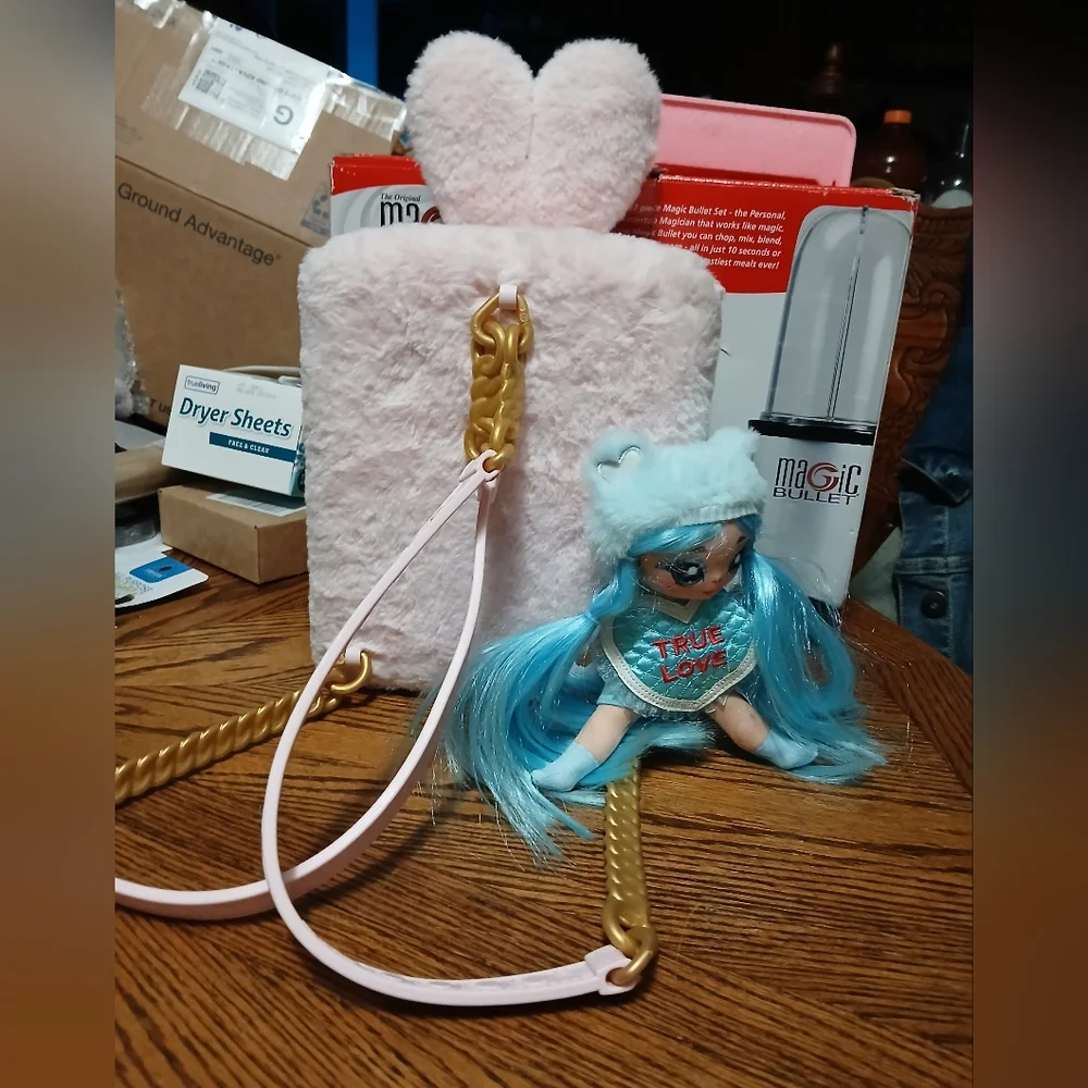 NaNaNa Surprise Doll and‎ Soft ,fuzzy Pink Backpack